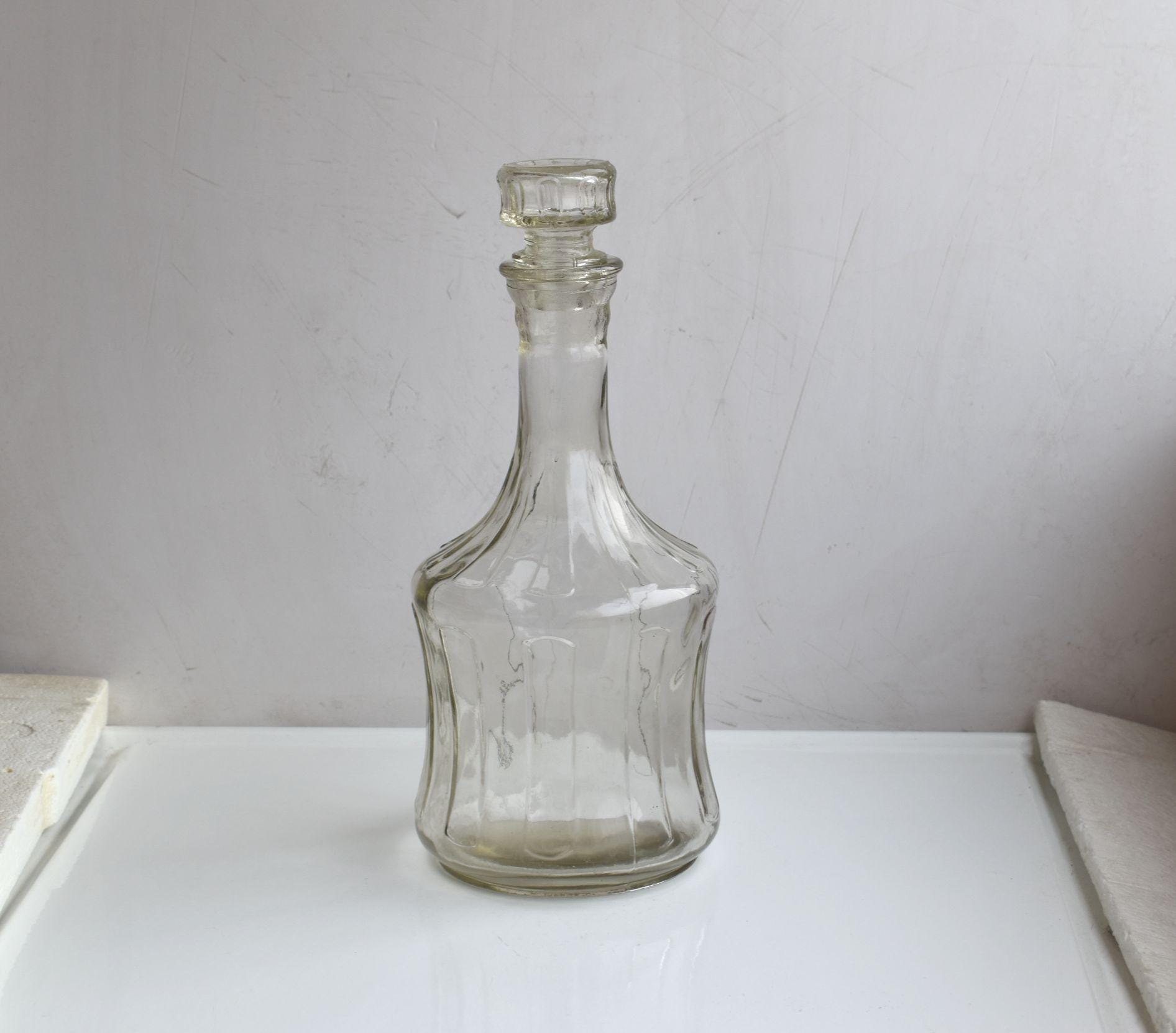 Vintage Schnaps Flasche Klarglas Sammler Barware Trink Karaffe Stopper Barware Dekanter Europäische Mid Century Keramik Bar Dekor