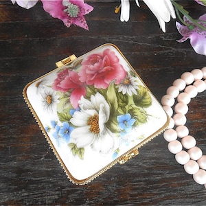 Vintage chino joyería caja de almacenamiento flor porcelana blanca cerámica mediados de siglo 1970 decoración asiática cerámica decoración arte joyería baratija caja