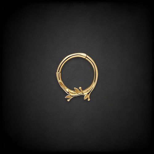 Ohrring aus massivem 14-karätigem Gold in Blattform, Klappbarer Septum-Daith-Clicker, Knorpelpiercing-Ring