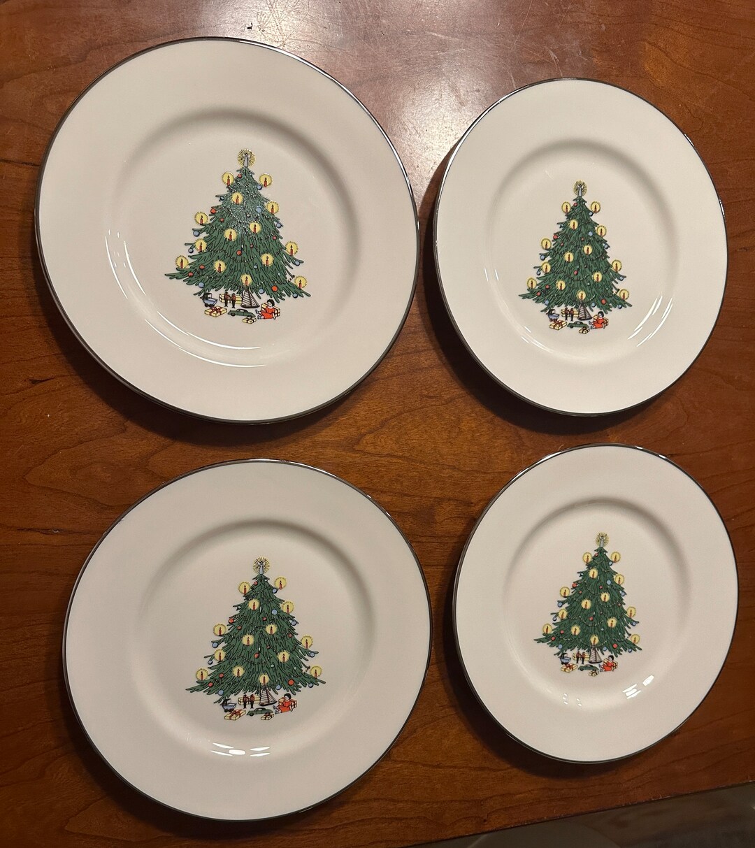 Set of 4 Christmas Tree Luncheon Plates Etsy