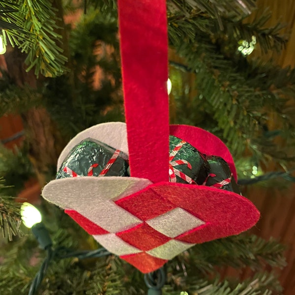 Set of 3 small Danish/Scandinavian felt woven heart baskets, red and white