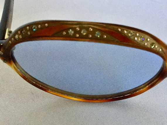 1960s Honey Tortoise Rhinestone Sunglasses - image 4
