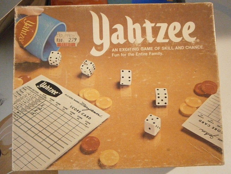 YAHTZEE Dice Game by Lowe Milton Bradley Vintage Games image 0