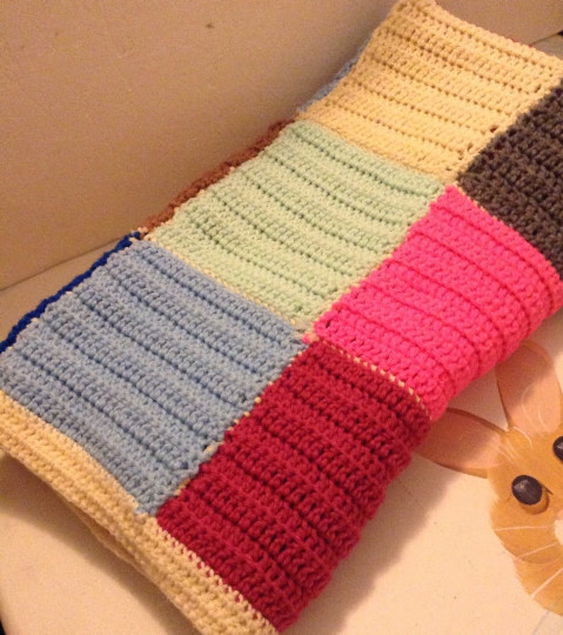 Vintage Color Block Cozy Knit Afghan Blanket. Granny Square. image 0