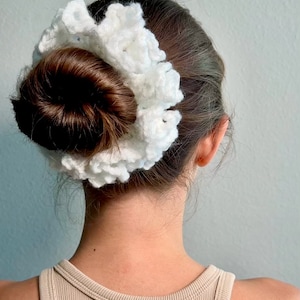 Lace Flower Hair Scrunchie Crochet Pattern: Easy DIY (PDF & MP4 Download)