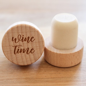 Wine Time Wein Stopper | Weinkorken | Holz Weinkorken | Weinstopper | Brautparty Geschenk | Gastgeschenke | Wine Time Weinkorken | Wein Geschenk