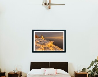 Original numbered photograph, landscape, lighthouse and ice on the water's edge at sunrise in Quebec, Marie-Ève LaBadie, decoration