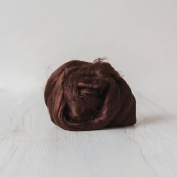 1 oz MULBERRY SILK Tops (ruban peigné) Roving / Fibres de soie mulberry tissage filature DHG / Couleur: Chocolat