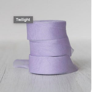 Ruban en mousseline de soie de 2,5 cm de large / Ruban de soie extra léger coupé en biais / DyeingHouseGallery DHG / 100 % mousseline de soie / Couleur : TWILIGHT