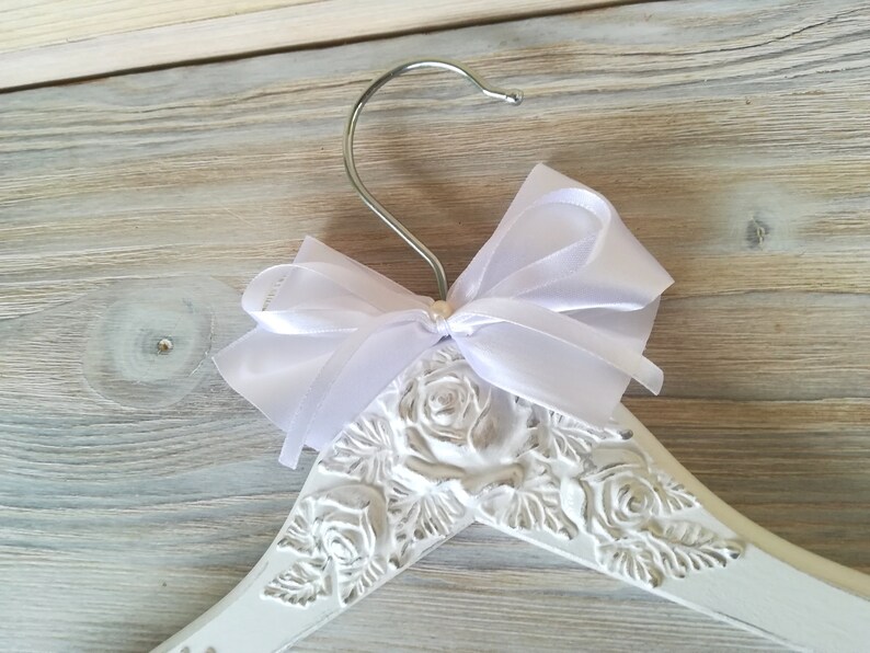 Bride Personalized hanger Bride wedding hanger Bridal hanger Name hanger Dress hanger wedding Wooden dress hanger Bride hanger gift