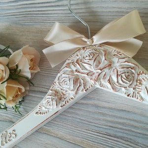 Bride dress hanger Personalized Custom Bride dress hanger Bridal hanger with Name Beautiful Bridal Hanger with roses