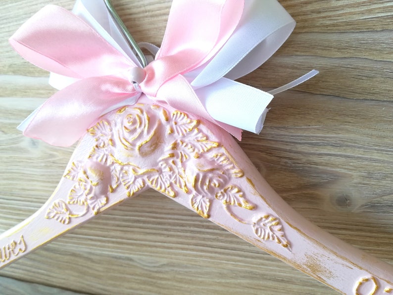 Bride Personalized hanger Bride wedding hanger Bridal hanger Name hanger Dress hanger wedding Wooden dress hanger Bride hanger gift