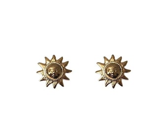 Vintage 1980's Gold Celestial Sun Burst Face Round Circle Kitsch Fun Medium Spring Summer Statement Retro Chunky Clip On Earrings