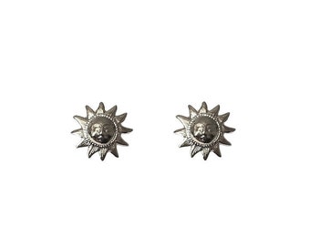 Vintage 1980's Silver Celestial Sun Burst Face Round Circle Kitsch Fun Medium Spring Summer Statement Retro Chunky Clip On Earrings