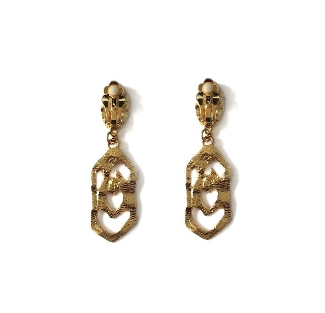 Vintage 1980's Gold Hammered Textured Waved Long Diamond