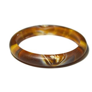 Vintage 1980's Brown Orange Cream Lightweight Lucite Round Circle Stacking Statement Bangle Bracelet