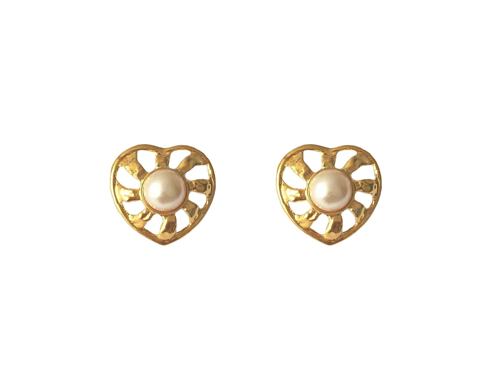 Chanel Faux Pearl Gold Toned Setting CC Heart Shaped Clip On Earrings