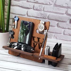 Personalized Wood Docking Stand Phone Station Christmas Gift For Dad Husband Gift Mens Docking Station Grandpa Gift Nightstand Organizer