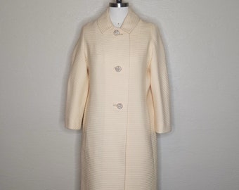 Sweet 60’s Charmer - Vintage Cream Textured Wool 1960s 60s Column Coat w Rhinestone Buttons - Vintage 1960s 60s Evening Wedding Coat - M