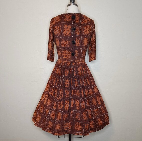 Miss Mary Mac Goes Abstract - 1960s Brown Nylon K… - image 2