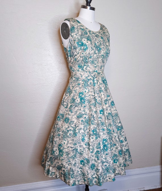 Femme Fatale in Floral - 1950s Teal Floral Print … - image 6