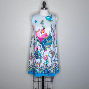 Flower Power - Airy Vintage 1960s 60s Floral Print Shift Dress A Line Trapeze Dress - Vintage Mod Floral 1960s 60s Trapeze Day Dress - S
