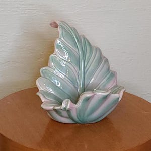 Stay Lit - Magical Vintage 1950s 50s MCM Leaf Shaped Boudoir Lamp - MCM Dressing Table Lamp - 1950s 50s Aqua and Pink Ceramic Leaf Lamp