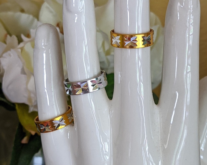 Breakfast at Tiffanys Classic Cracker Jack Rings in 2 Colors Engraved