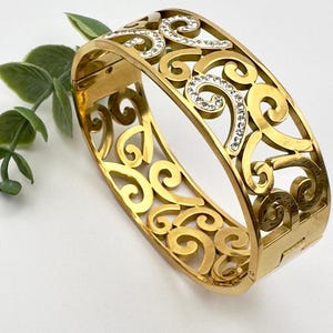 Elegant Gold Filigree Bangle with Diamonds - Luxurious Handmade Jewelry