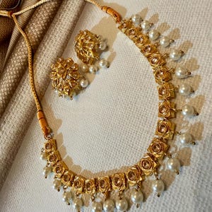 Bollywood indian pearl kundan necklace set choice of pearl or ruby color