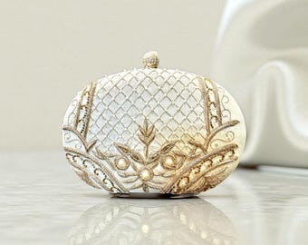 Designer embroidery clutch hand bag rare