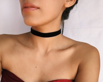 Luxe Black Velvet Choker / STAINLESS STEEL / Thick Black Choker / Goth Grunge/ Velvet Chokers / Black Choker / Cosplay Costume