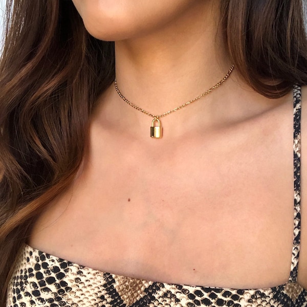 Gold PadLock Necklace on Dainty Figaro Chain/ 18K Gold Plated / Figaro Chain /Gold Chain Choker / Lock Choker Necklace /