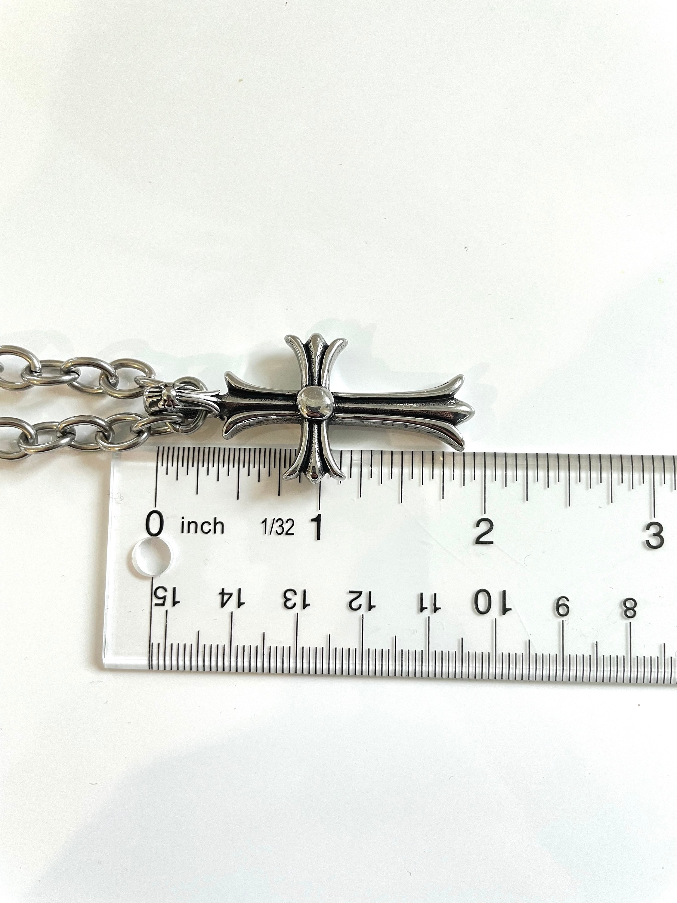 アクセサリー thin silver cross band Chunky Silver Cross Necklace / Stainless Steel Cable Link
