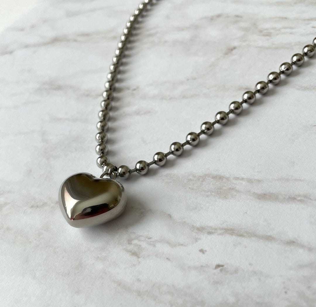 ★PEARLY MORE★ Romantic Heart Ball Chain Choker Necklace Chunky Heart Necklace / Stainless Steel Ball Chain / Silver