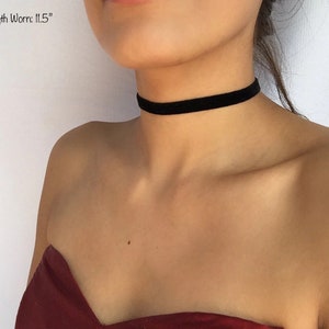 Thin black velvet choker STRETCH/ Stainless Steel/ black velvet chokers/ Y2K/ velvet chokers/black choker/ Cosplay/ 90s/ Christmas Gifts image 2