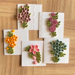 Lot de 5 cartes de correspondance florales piquantes assorties vierges avec enveloppes dans une boîte, cartes de remerciement, carte de félicitations, cartes d'anniversaire