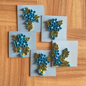 Set mit 5 leeren Quilled Floral Note Card Pack mit verpackten Umschlägen, Valentinstags-Karte, Glückwunschkarte, Dankeskarte