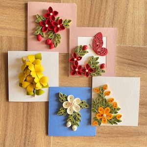 Lot de 5 cartes de correspondance florales piquantes assorties vierges avec enveloppes dans une boîte, cartes de remerciement, carte de félicitations, cartes d'anniversaire