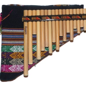 Peruvian Rondador Pan Flute - 19 Pipes - Case Included  - Item in USA