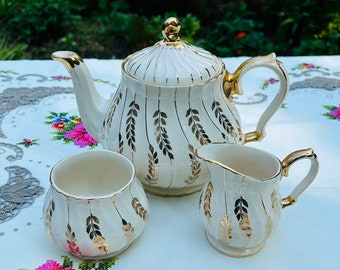 Vintage Sadler Gold Teapot, Creamer and Sugar Pot. 1940’s Lustre Glaze, Swirl Wheatsheaf Design