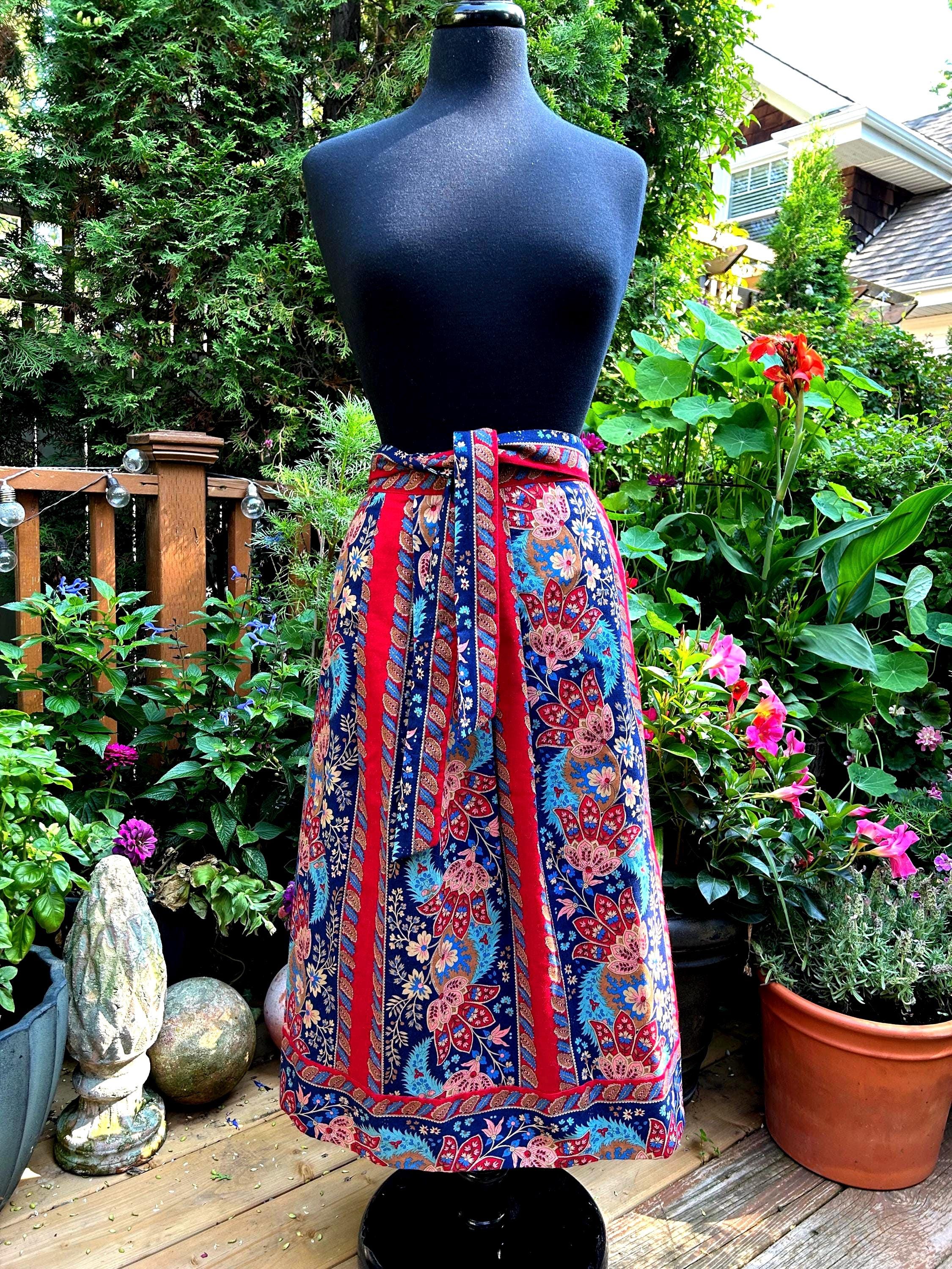 Suttles and Seawinds Vintage Skirt. Floral Reversible Wraparound