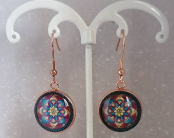 Boucles d'oreilles femme en acier inoxydable or rose - cabochon en verre 18 mm - bleu et bordeaux - fait main