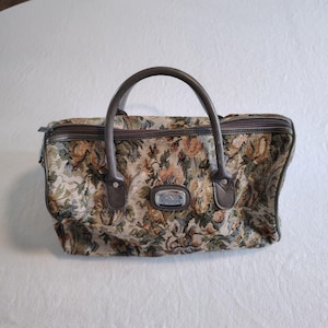Vtg Jordache Floral Tapestry Overnight Weekender Travel Bag Boho Cottagecore 80s