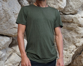 Men Geometric Print T-shirt~Mens T-shirt~Tribal Clothing~Mens Hippie Clothing~Festival Clothing~Psy Wear~Psychedelic Clothing~Psy Clothing