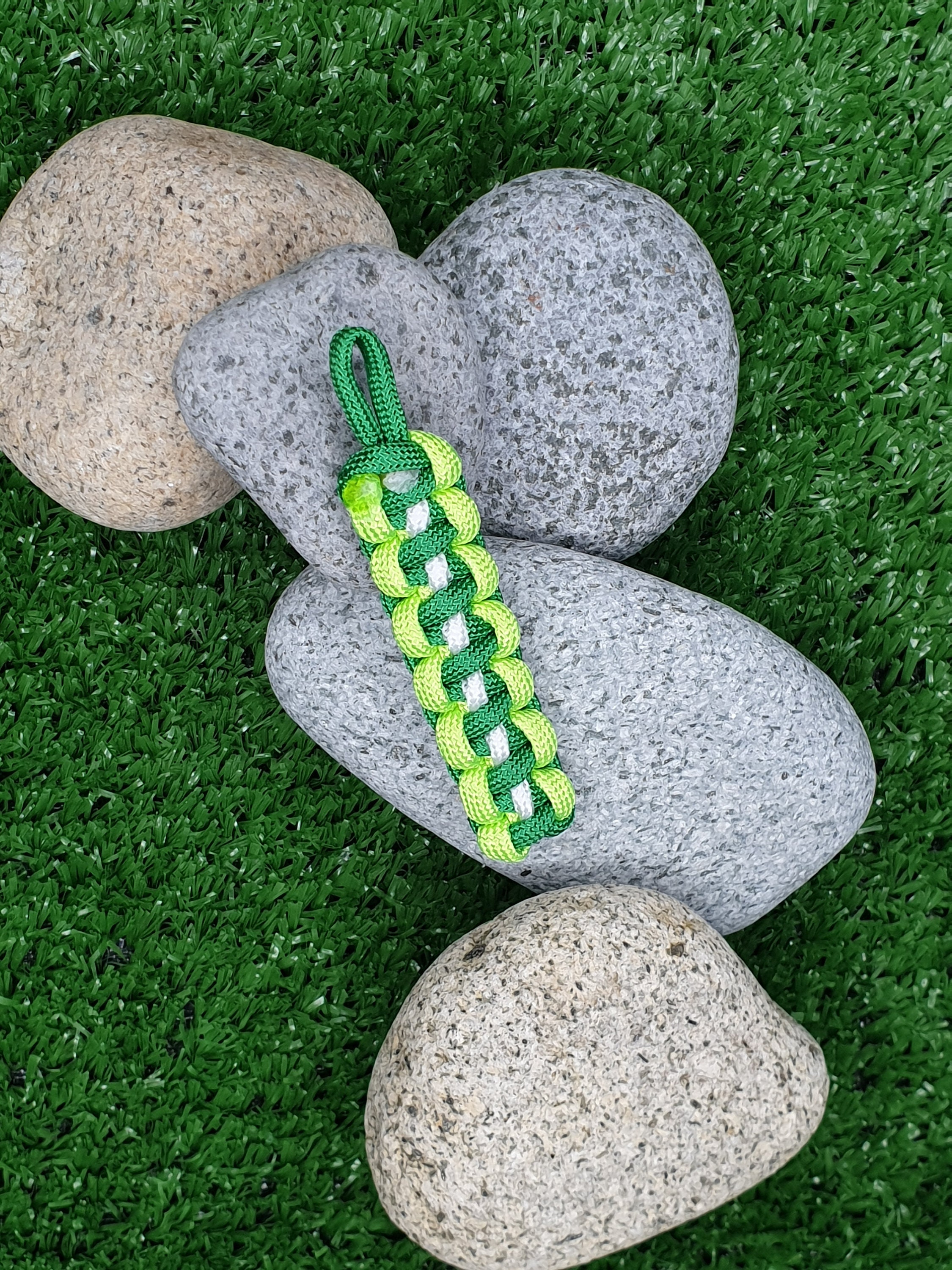 Lot De 3 Porte-clés Tressés Paracorde Boule – Mousqueton Inclus – Résistance 300 Kg, Longueur 2 M – Marque Française Pirabadi