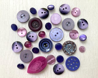 Assorted vintage lilac & purple button lot, Craft buttons for knitting, sewing, scrapbooking