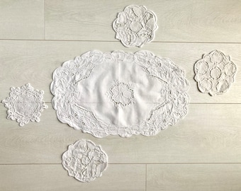 Lot of 5 white vintage cotton doilies, Embroidered dresser scarf, Farmhouse kitchen decor