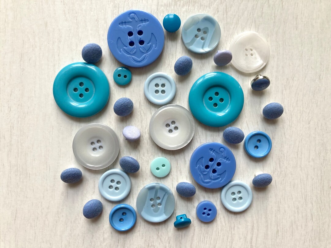 30+ Blue Vintage Plastic Buttons, Assorted Sewing Embellishments - Etsy