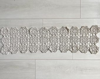 Beige Vintage Lace Table Runner, Farmhouse Crochet Dresser Scarf, Antique table linens